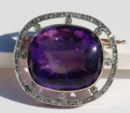 Fabergé gold-mounted Siberian amethyst and diamond shaped rectangular brooch